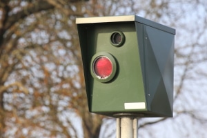 Bekommen Sie einen Bußgeldbescheid als Halter, obwohl Sie nicht der Fahrer waren, lohnt sich ein Einspruch.