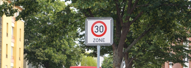 Welche Sanktionen drohen, wenn Sie in der 30er-Zone geblitzt werden mit 50 km/h auf dem Tacho?