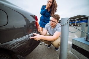 Fahrerflucht ist eine Straftat.