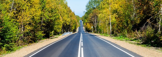 Geblitzt? Auf der Landstraße gelten Tempolimits.