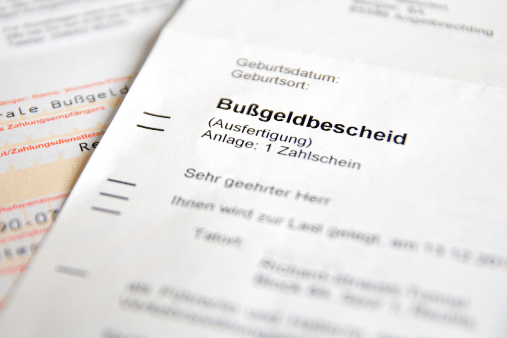 Wer mit dem Motorrad geblitzt und identifiziert wurde, muss manchmal nicht zur ein Bußgeld zahlen. 
