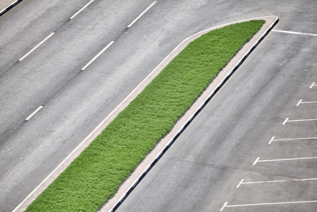 Ein Verbot zum Parken auf Grünfläche/Grünstreifen wird nach § 12 StVO nicht explizit formuliert.