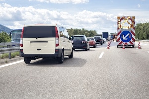 Was steht in der StVO zum Reißverschlussverfahren geschrieben?