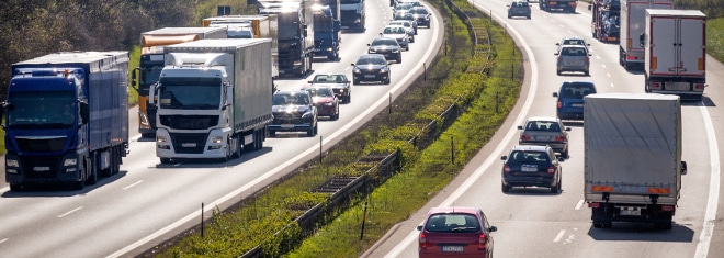 Was heißt „Richtgeschwindigkeit“? Ist die deutsche Autobahn die einzige Straßenart, auf der sie gilt?